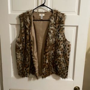 iKnit 2XL Leopard print Fur Vest
